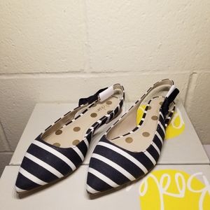 [Out of Business Sale Women Shoes]Boden navy strip